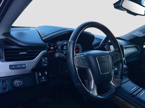 Used 2020 GMC Yukon Denali w/ Open Road Package RWD image 11
