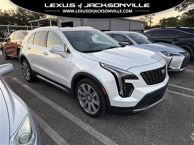 Used 2020 Cadillac XT4 Premium Luxury FWD image 1