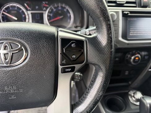 Used 2017 Toyota 4Runner SR5 image 19