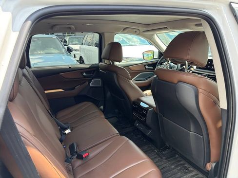 Used 2025 Acura MDX SH-AWD w/ Technology Package image 11