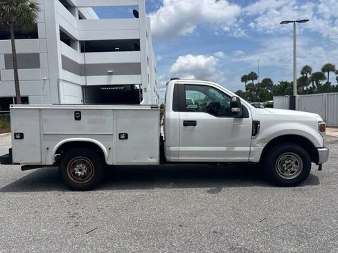 Used 2020 Ford F250 XL w/ Power Equipment Group RWD image 2