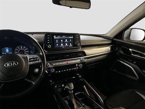 Used 2022 Kia Telluride S image 24