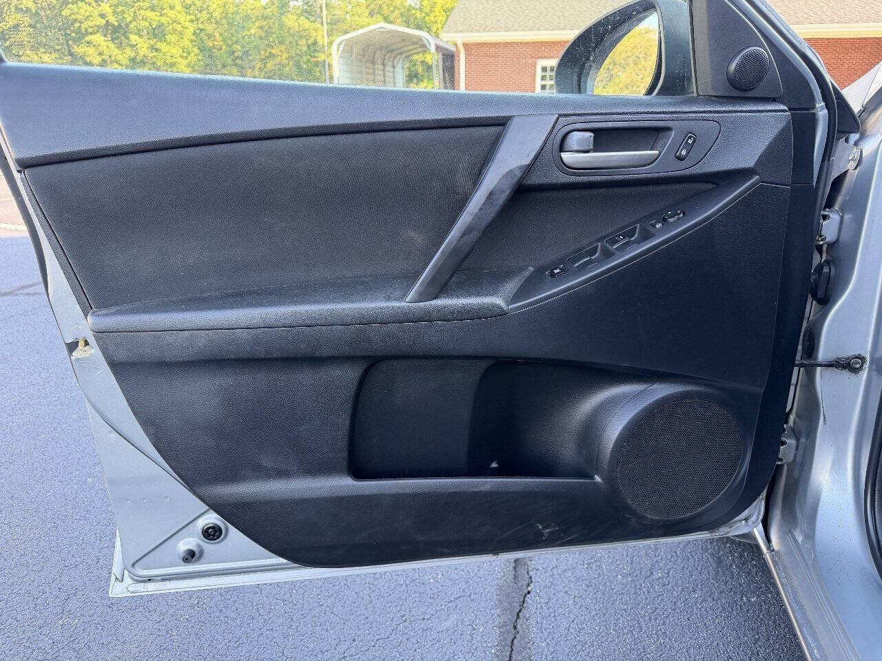 Used 2013 MAZDA MAZDA3 i Touring FWD image 11