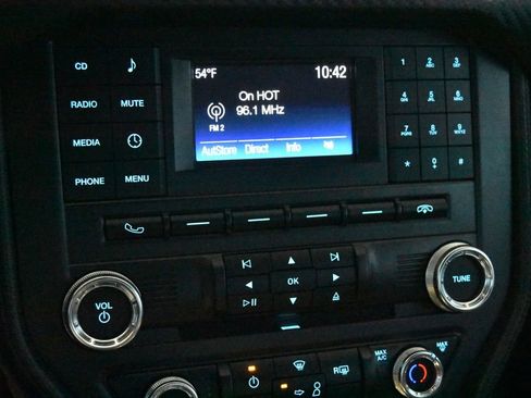 Used 2017 Ford Mustang Coupe image 10