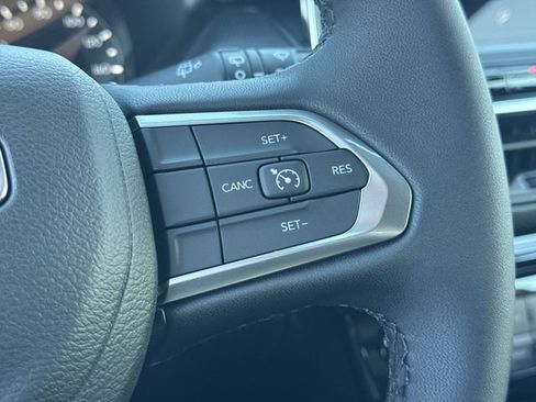 New 2026 Jeep Compass Latitude AWD/4WD image 27