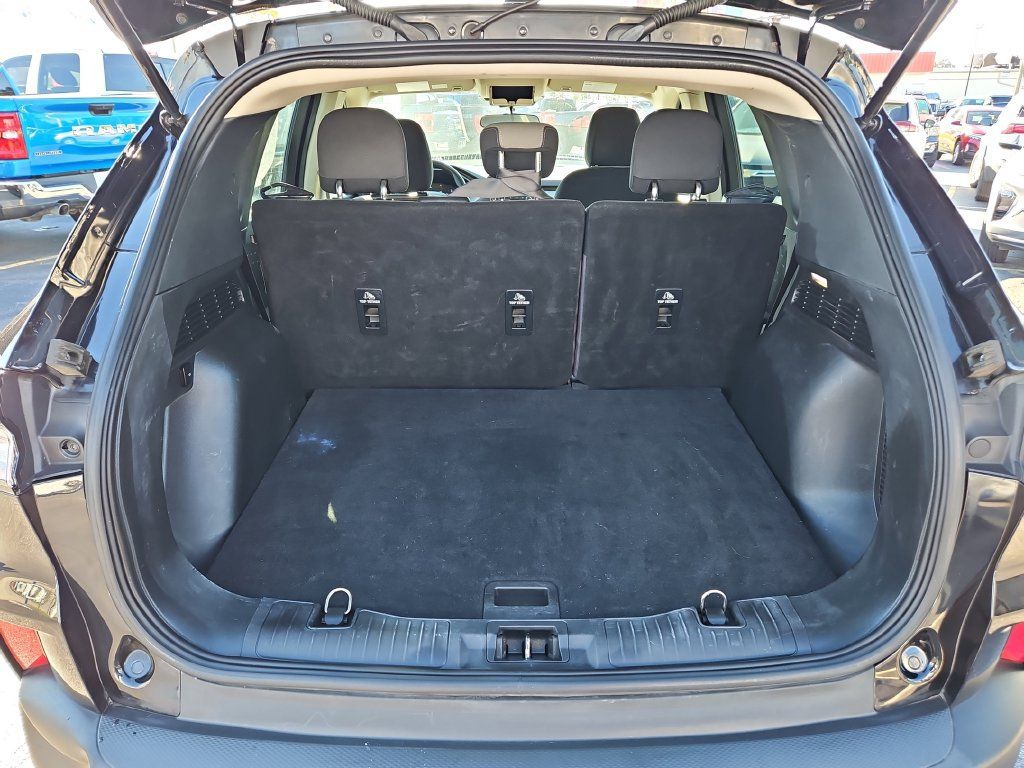 Used 2020 Ford Escape S FWD image 8