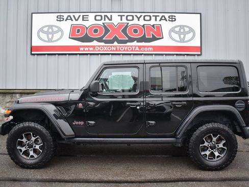 Used 2019 Jeep Wrangler Unlimited Rubicon w/ Cold Weather Group AWD/4WD image 4