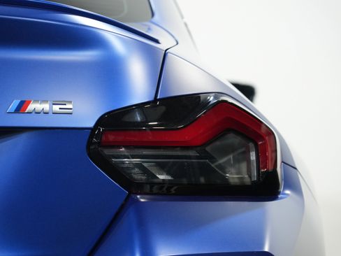Used 2024 BMW M2 w/ Lighting Package image 17