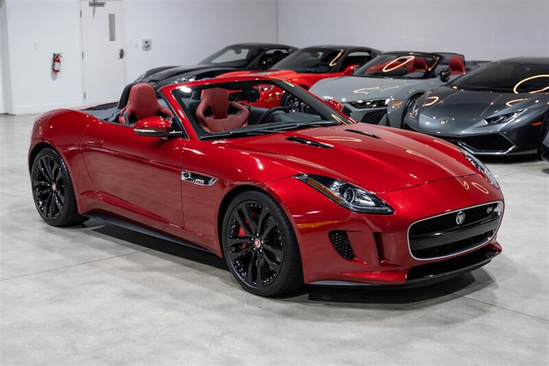 Used 2015 Jaguar F-TYPE S RWD image 9