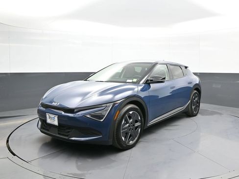 New 2025 Kia EV6 Light image 1