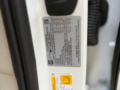 Used 2024 Cadillac Escalade ESV Premium Luxury Platinum image 60