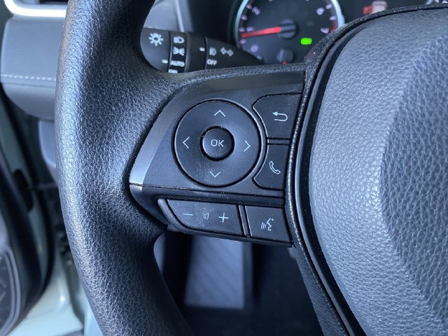 Used 2021 Toyota RAV4 XLE AWD/4WD image 11