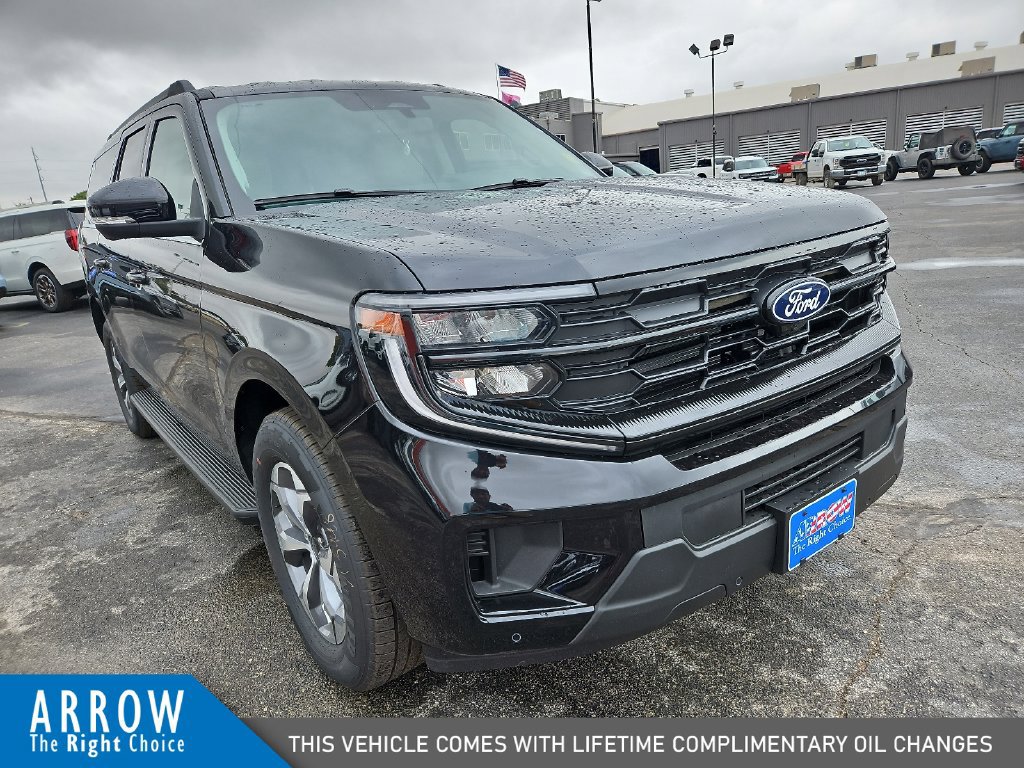 New 2027 Ford Expedition Max Active RWD image 2
