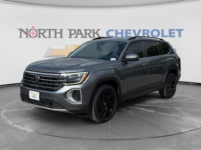 Used 2024 Volkswagen Atlas SE FWD image 7