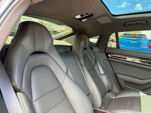 Used 2018 Porsche Panamera 4S Executive w/ Sport Chrono Package image 29