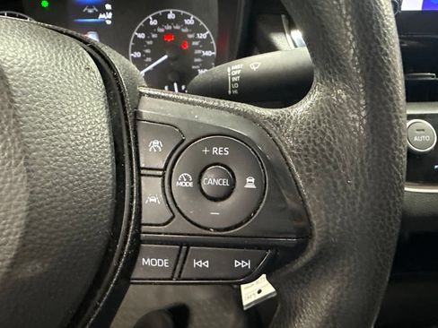 Used 2024 Toyota Corolla LE FWD image 8