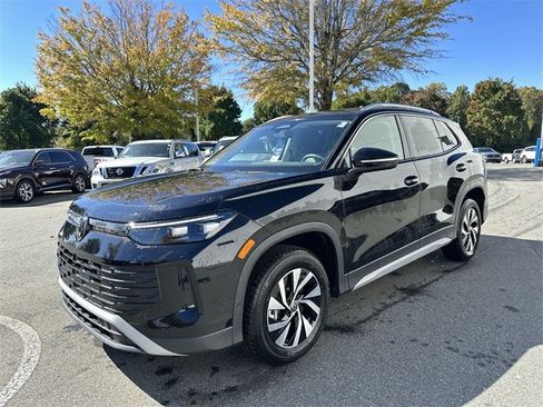 New 2025 Volkswagen Tiguan S image 1