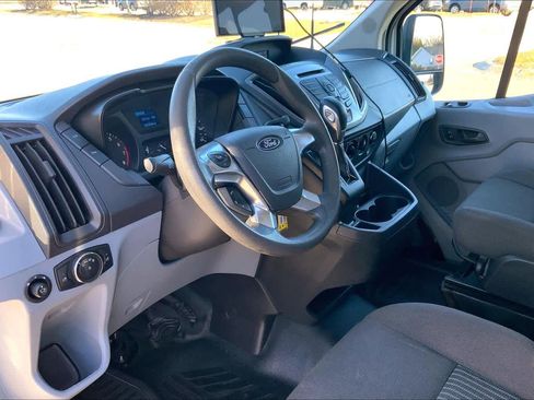 Used 2015 Ford Transit 350 XLT image 18