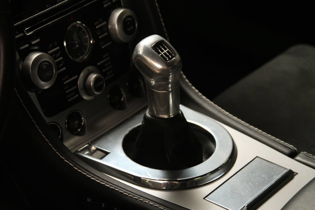 Used 2009 Aston Martin DBS Coupe RWD image 27