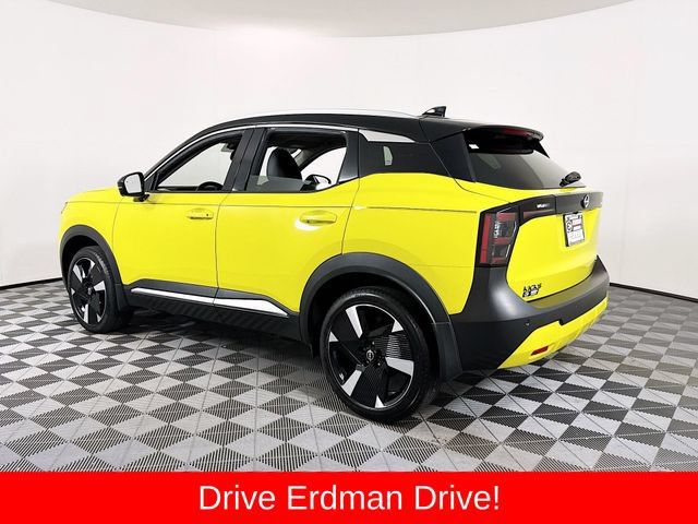 Used 2025 Nissan Kicks SR FWD image 20
