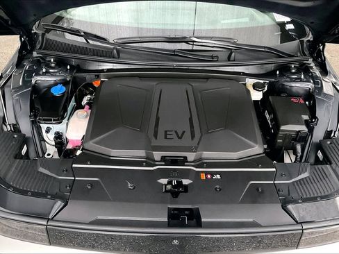 Certified 2026 Hyundai Ioniq 5 Limited RWD image 31