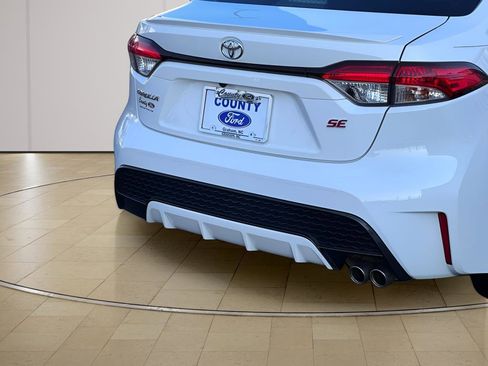 Used 2022 Toyota Corolla SE image 38