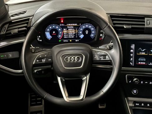 Used 2023 Audi Q3 2.0T Premium w/ Convenience Package AWD/4WD image 13