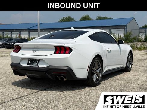 Used 2025 Ford Mustang Premium RWD image 6