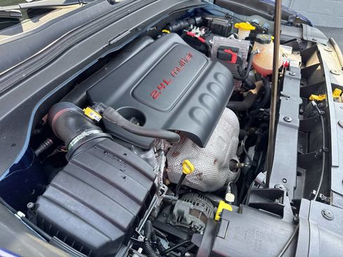 Used 2016 Jeep Renegade Trailhawk w/ Cold Weather Group image 12