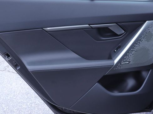 Certified 2025 BMW 530i image 12