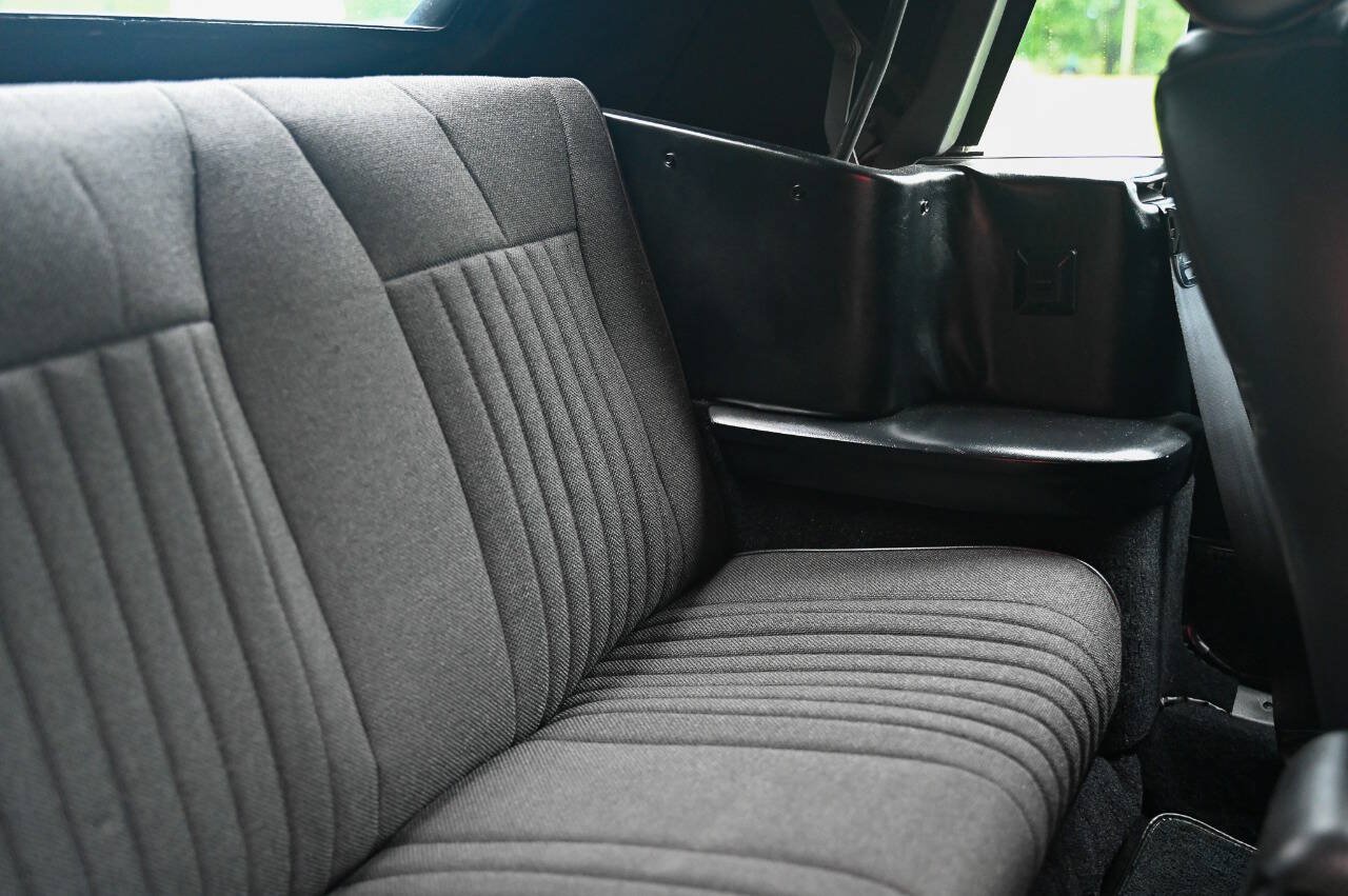Used 1989 Ford Mustang LX RWD image 99