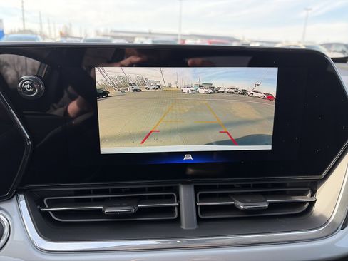 New 2026 Chevrolet Trax LT w/ Driver Confidence Package image 18