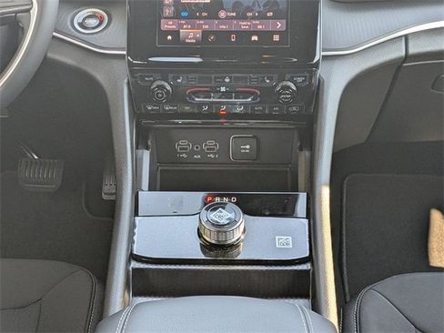 New 2025 Jeep Grand Cherokee Laredo X image 19