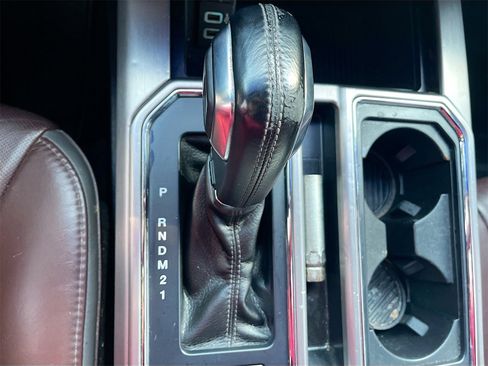 Used 2017 Ford F150 Platinum w/ Equipment Group 701A Luxury image 17