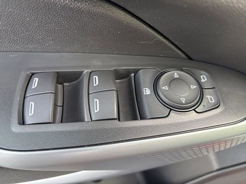 Used 2024 Chevrolet Trax RS w/ Driver Confidence Package image 26