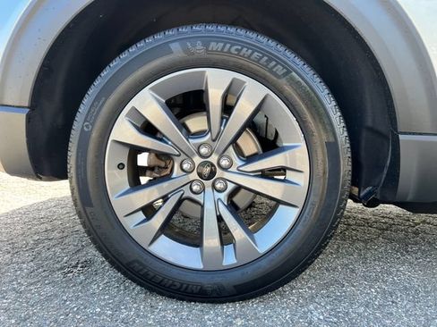 Used 2023 Ford Explorer XLT w/ Equipment Group 202A AWD/4WD image 14