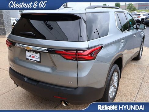 Used 2023 Chevrolet Traverse LT FWD image 6