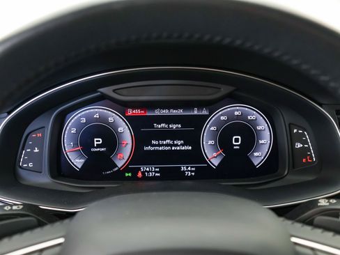 Used 2019 Audi Q8 Prestige AWD/4WD image 39