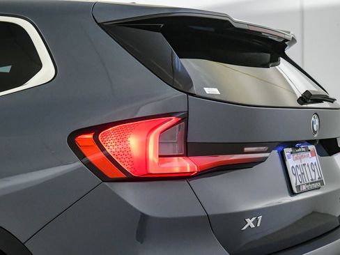 Used 2023 BMW X1 xDrive28i w/ Convenience Package AWD/4WD image 12
