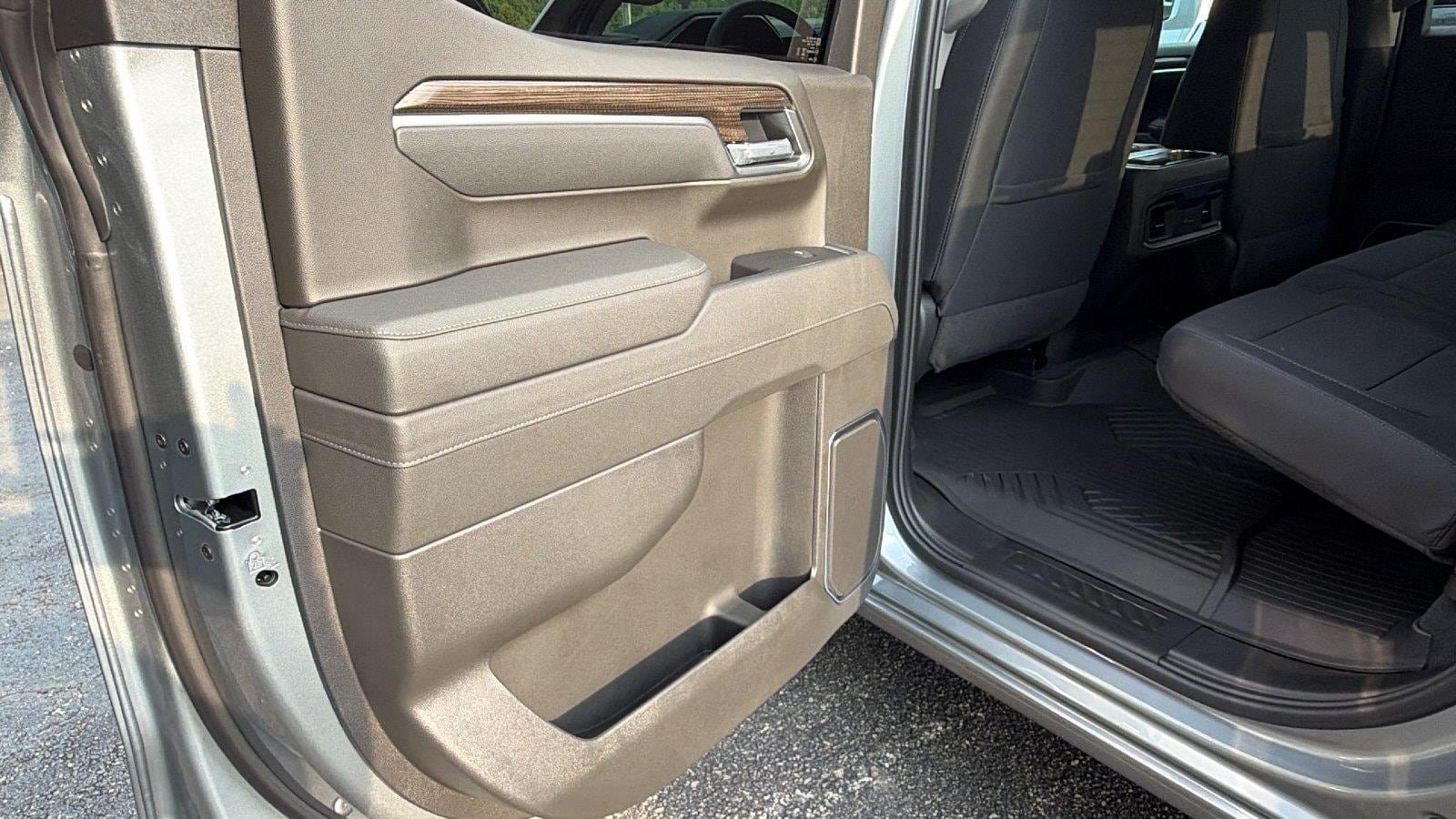 New 2026 Chevrolet Silverado 1500 RST AWD/4WD image 17