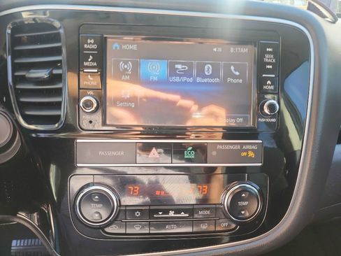 Used 2019 Mitsubishi Outlander ES image 19