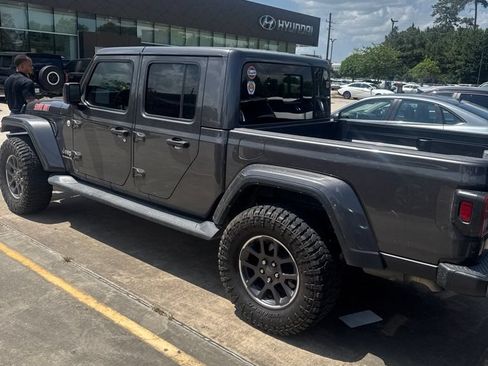 Used 2021 Jeep Gladiator Overland w/ Popular Equipment Package AWD/4WD image 2