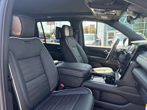 New 2026 GMC Yukon XL AT4 Ultimate AWD/4WD image 19