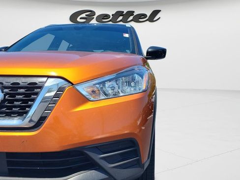 Used 2020 Nissan Kicks SV FWD image 25