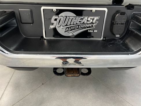 Used 2024 RAM 2500 Big Horn AWD/4WD image 36