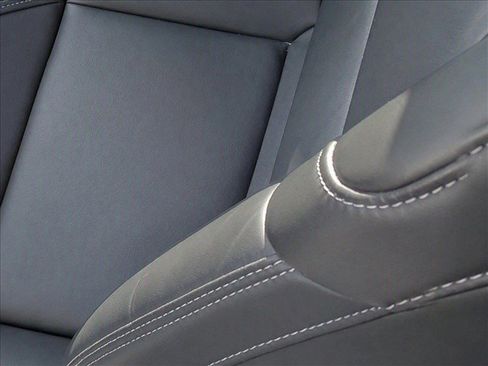 Used 2024 Cadillac XT4 Premium Luxury FWD image 24