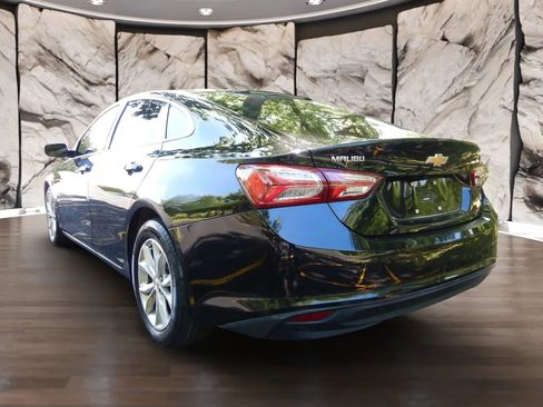 Used 2020 Chevrolet Malibu LT FWD image 9