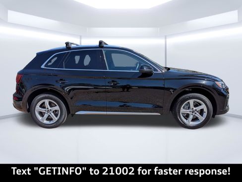Used 2023 Audi Q5 2.0T Premium w/ Convenience Package image 2