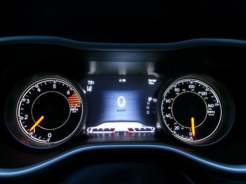 Used 2015 Jeep Grand Cherokee Limited image 15