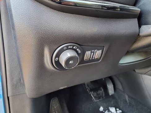 New 2026 Jeep Compass Limited image 8